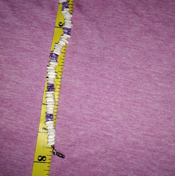 Two colored puka shell bracelet - Picture 7 of 8